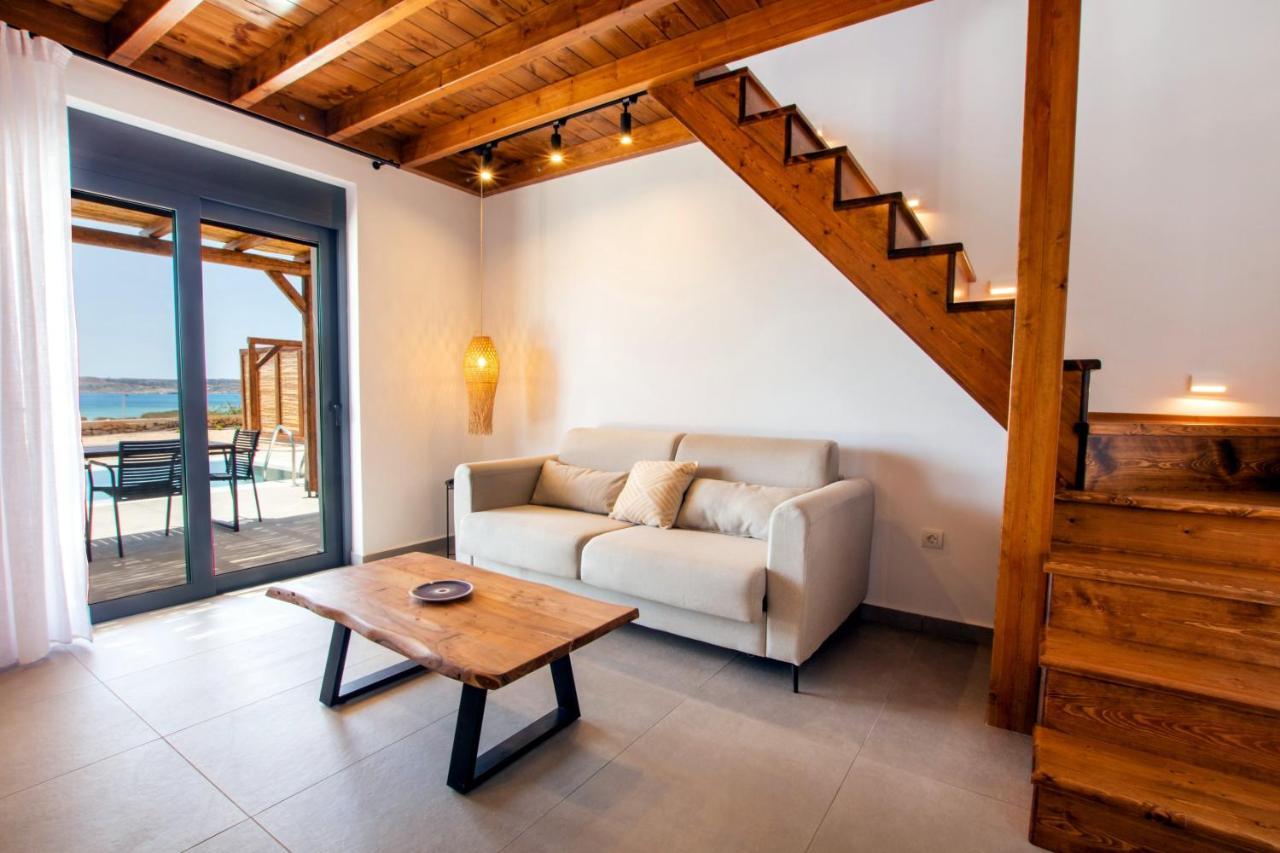 Cato Agro 3, Seafront Villa With Private Pool Afiartis エクステリア 写真