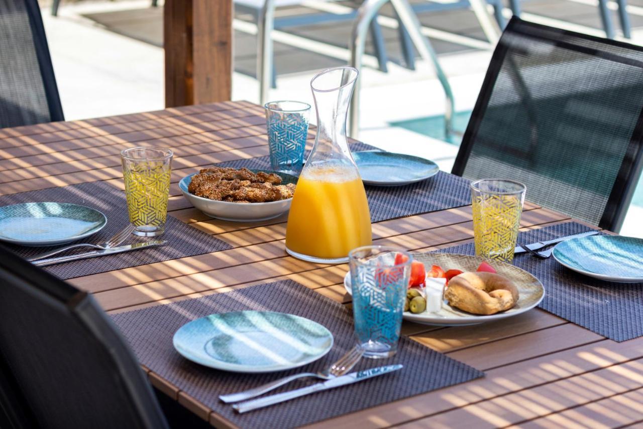 Cato Agro 3, Seafront Villa With Private Pool Afiartis エクステリア 写真