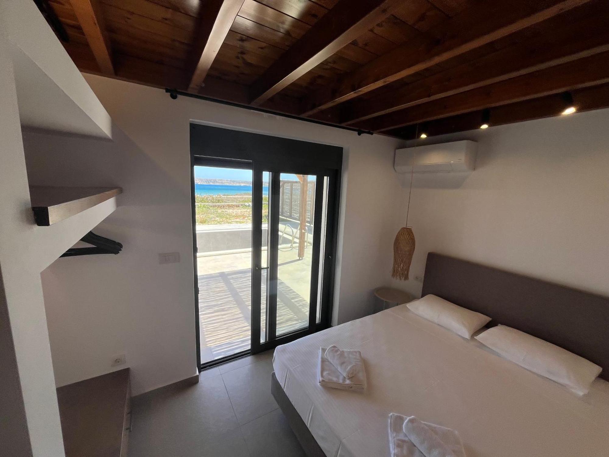 Cato Agro 3, Seafront Villa With Private Pool Afiartis エクステリア 写真